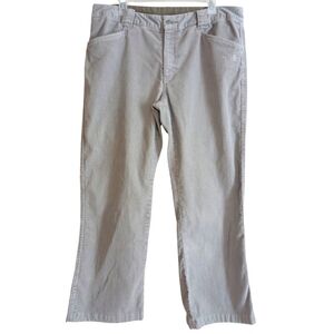 The North Face Corduroy pants with a relaxed fit womens size 16 wide leg